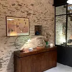 Les Augustins, D'hotes, Quartier Historique, Accueil 2 Roues Bed and breakfast 3*