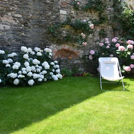 Le Beau Repaire, Chambres D'Hotes, Quartier Historique, Accueil Velos 住宿加早餐酒店 昂热