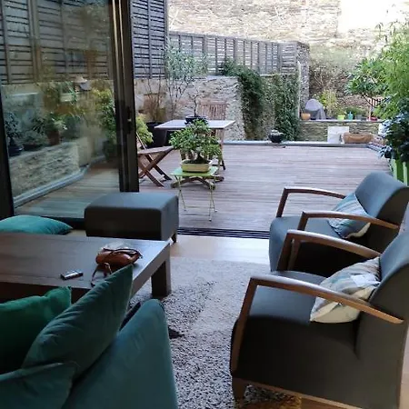 Le Beau Repaire, Chambres D'Hotes, Quartier Historique, Accueil Velos Frühstückspension