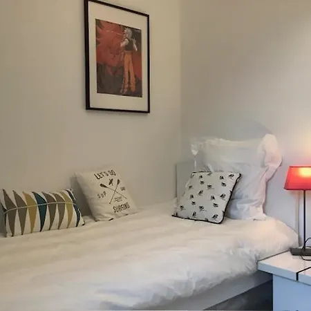 Frühstückspension Le Beau Repaire, Chambres D'Hotes, Quartier Historique, Accueil Velos 3*