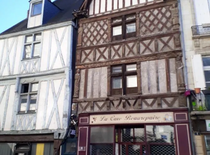 ベッド・アンド・ブレックファスト Le Beau Repaire, D'hotes, Quartier Historique, Accueil Velos アンジェ