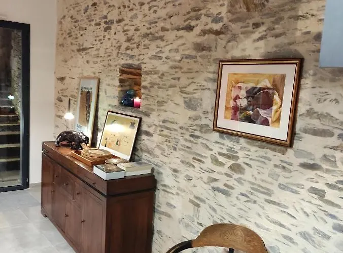 ベッド・アンド・ブレックファスト Le Beau Repaire, D'hotes, Quartier Historique, Accueil Velos 3*