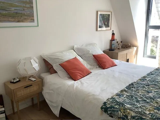 Bed & Breakfast Les Augustins, Chambres D'Hotes, Quartier Historique, Accueil Velos Angers