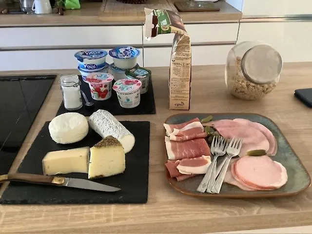 Alojamento de Acomodação e Pequeno-almoço Le Beau Repaire, D'hôtes, Quartier Historique, Accueil Vélos